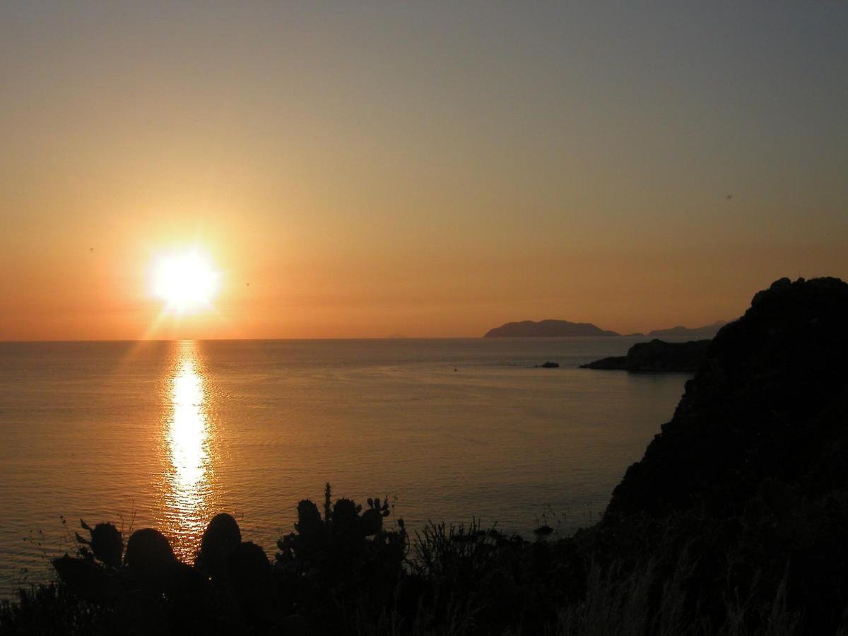 Residence Covo Degli Dei Milazzo Ruang foto
